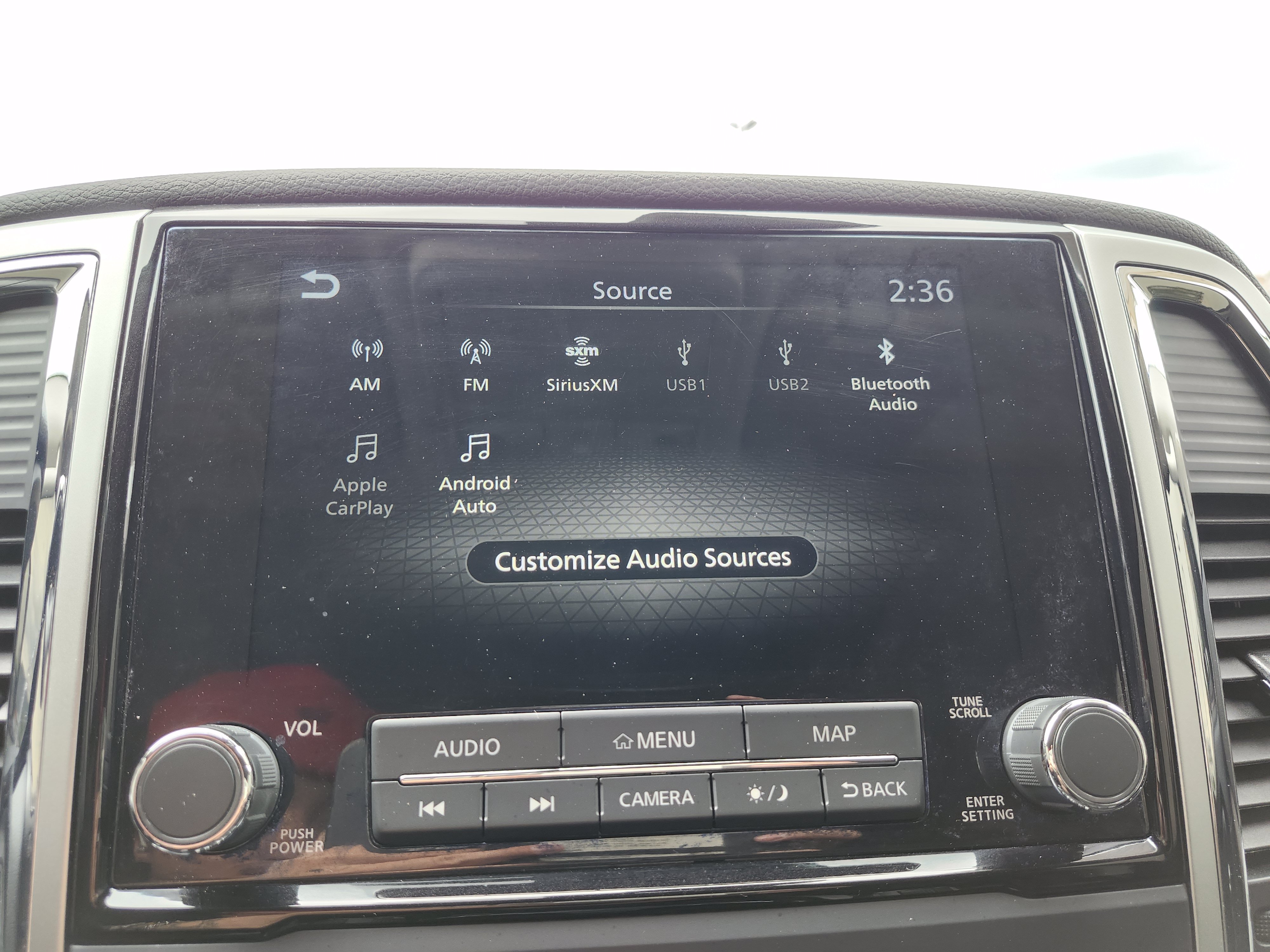Used 2021 Nissan Titan SL w/ Moonroof Package AWD/4WD image 8
