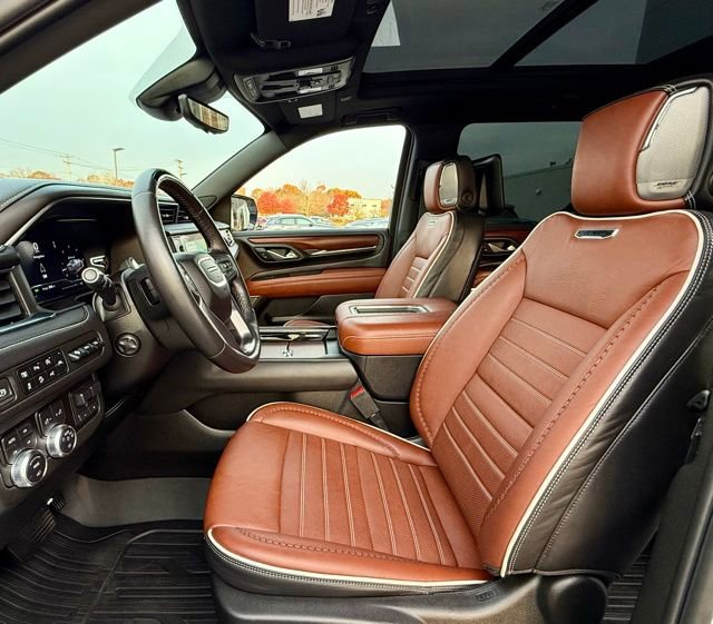 Used 2024 GMC Yukon Denali Ultimate image 16