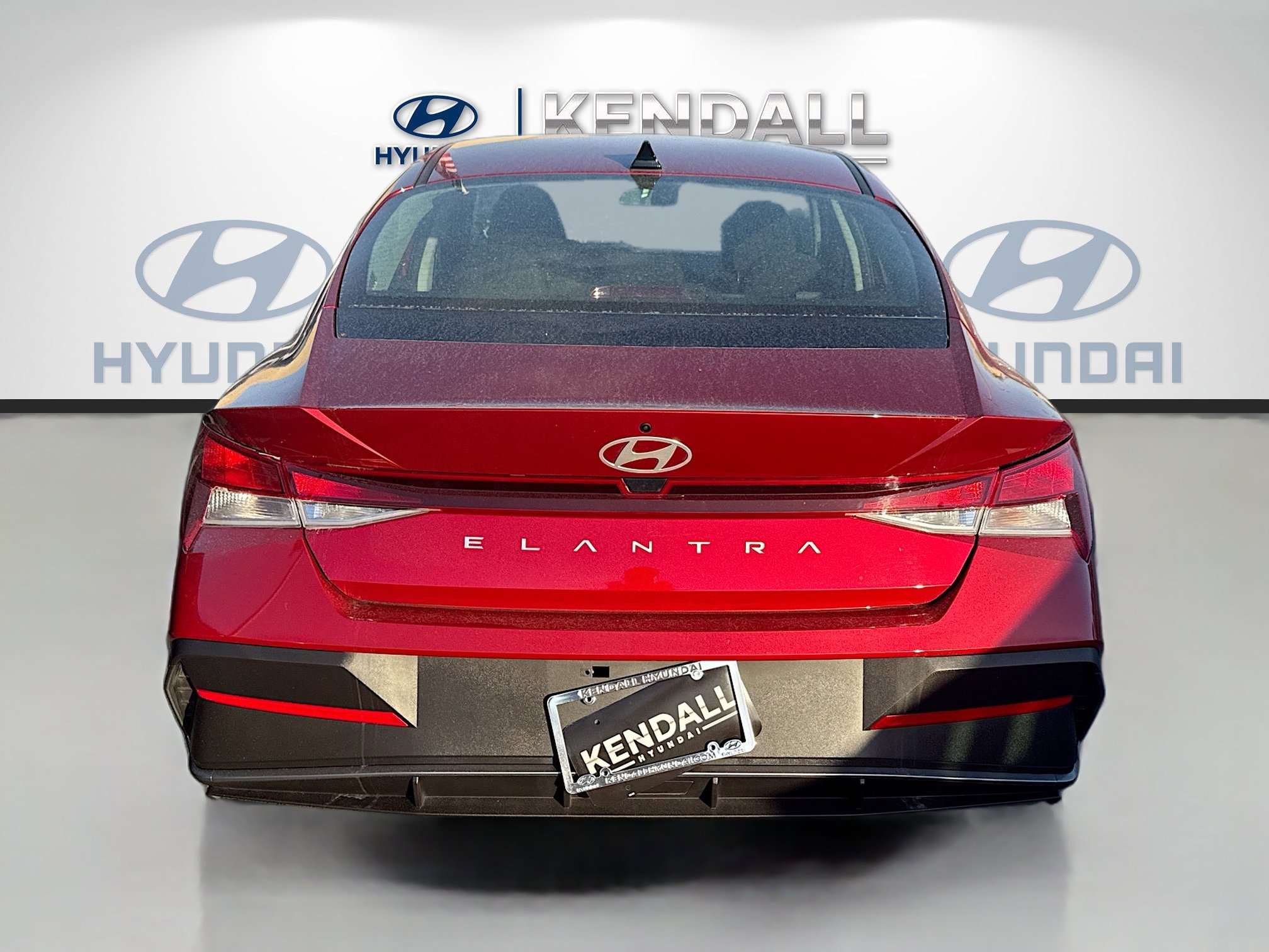 Used 2025 Hyundai Elantra SE image 5