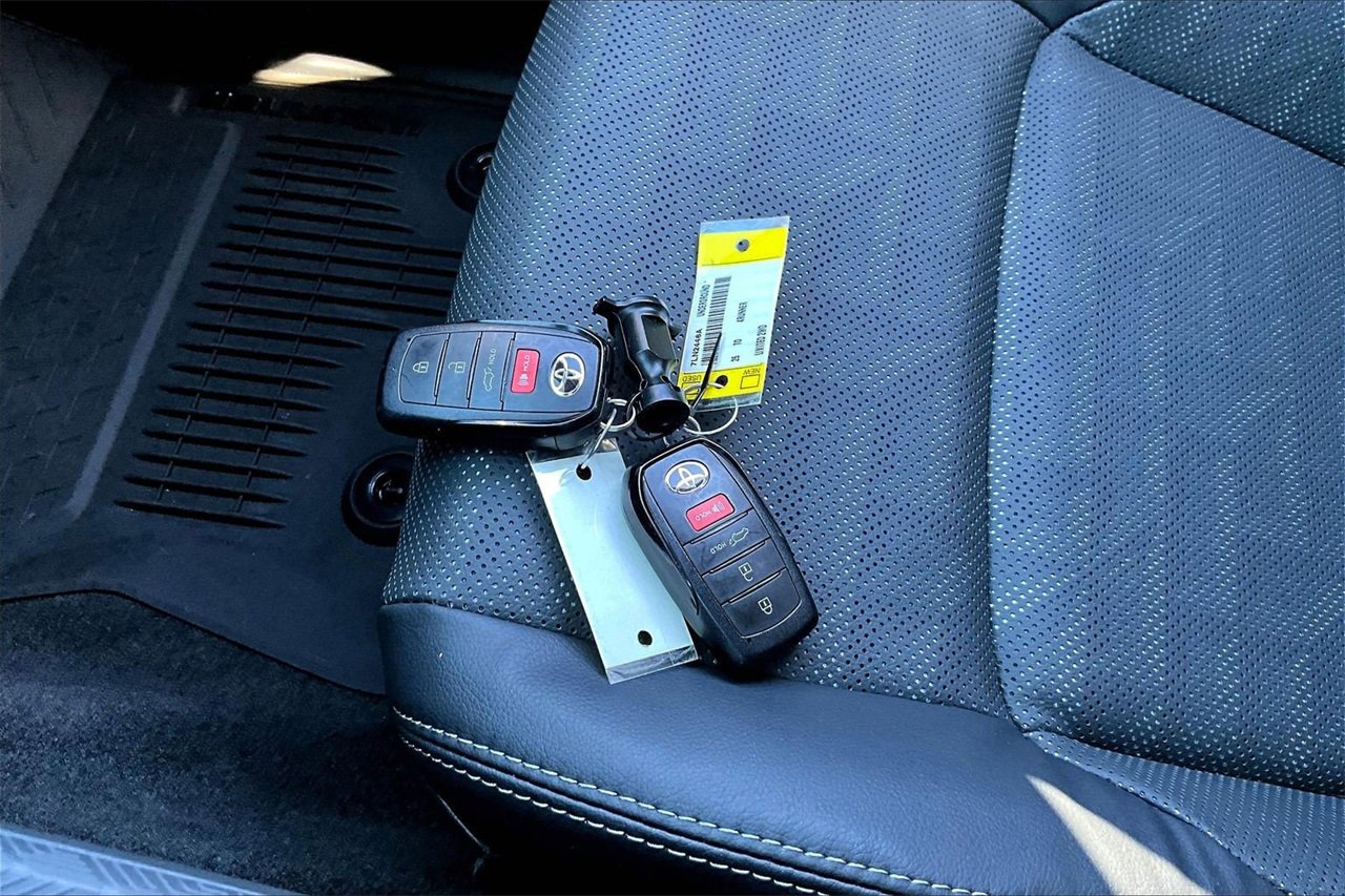 Used 2025 Toyota 4Runner TRD Sport image 29
