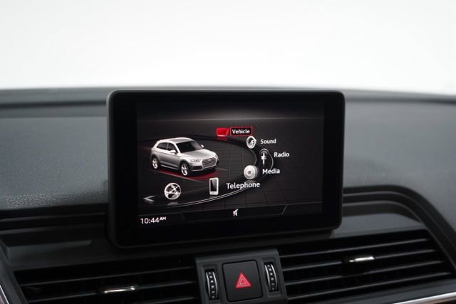 Used 2020 Audi Q5 2.0T Premium w/ Convenience Package image 24