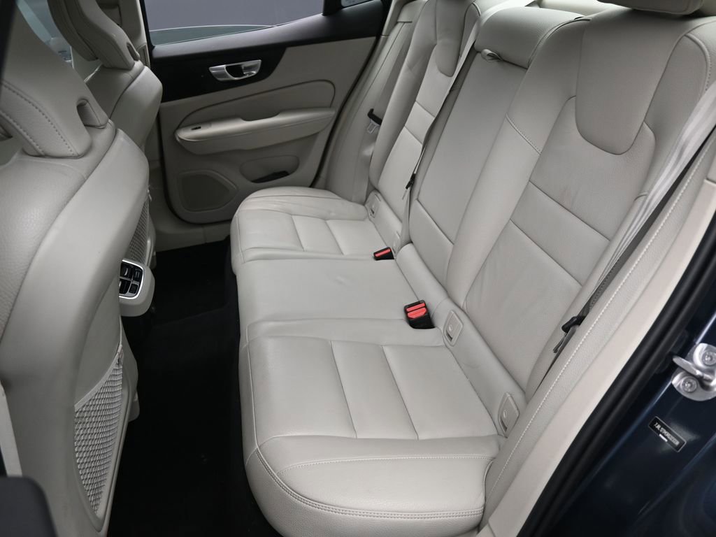 Used 2024 Volvo S60 B5 Ultimate image 25
