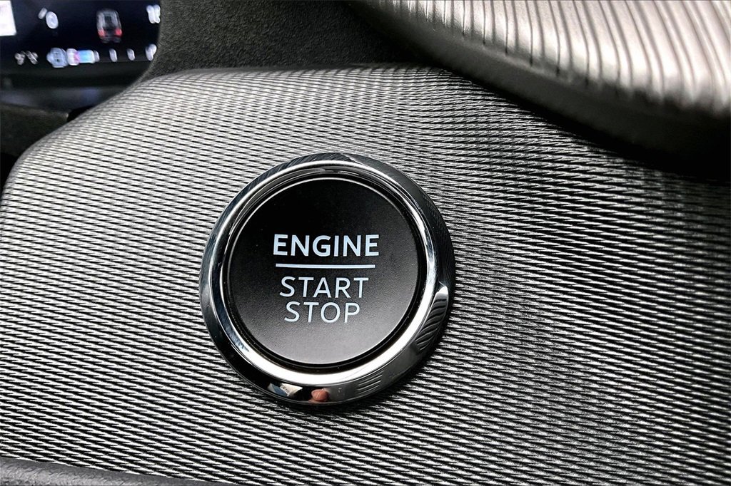 Used 2025 Ford Explorer ST-Line w/ ST-Line Street Pack image 32