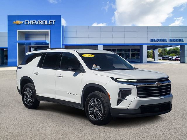Certified 2025 Chevrolet Traverse LT