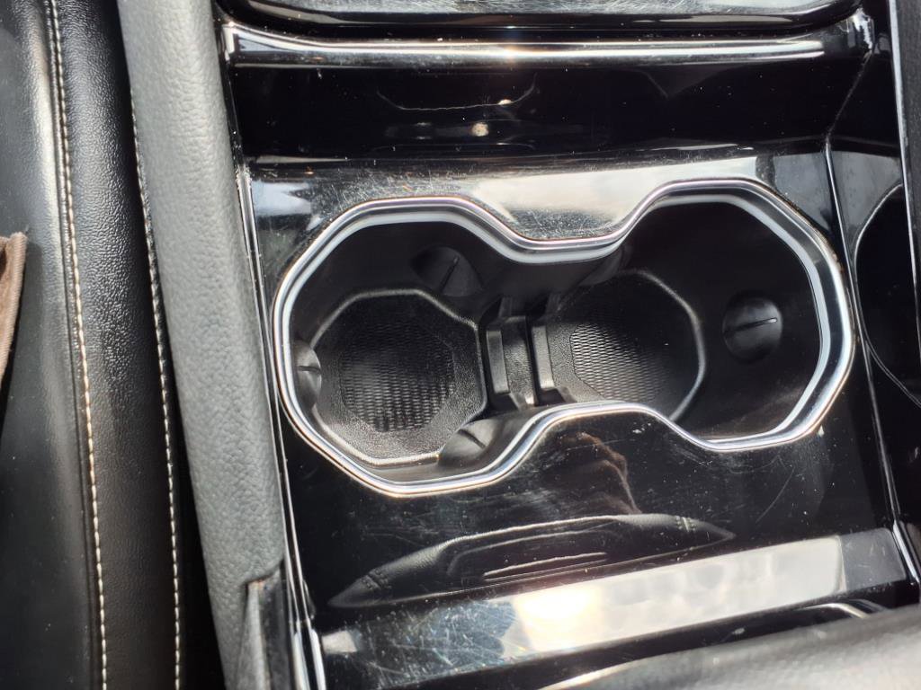 Used 2022 Jeep Grand Cherokee L Limited image 36