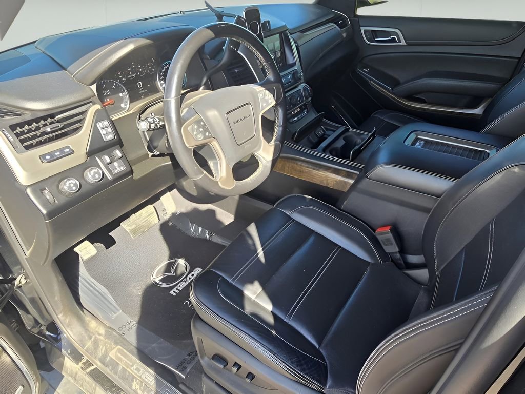 Used 2019 GMC Yukon XL Denali w/ Denali Ultimate Package image 25