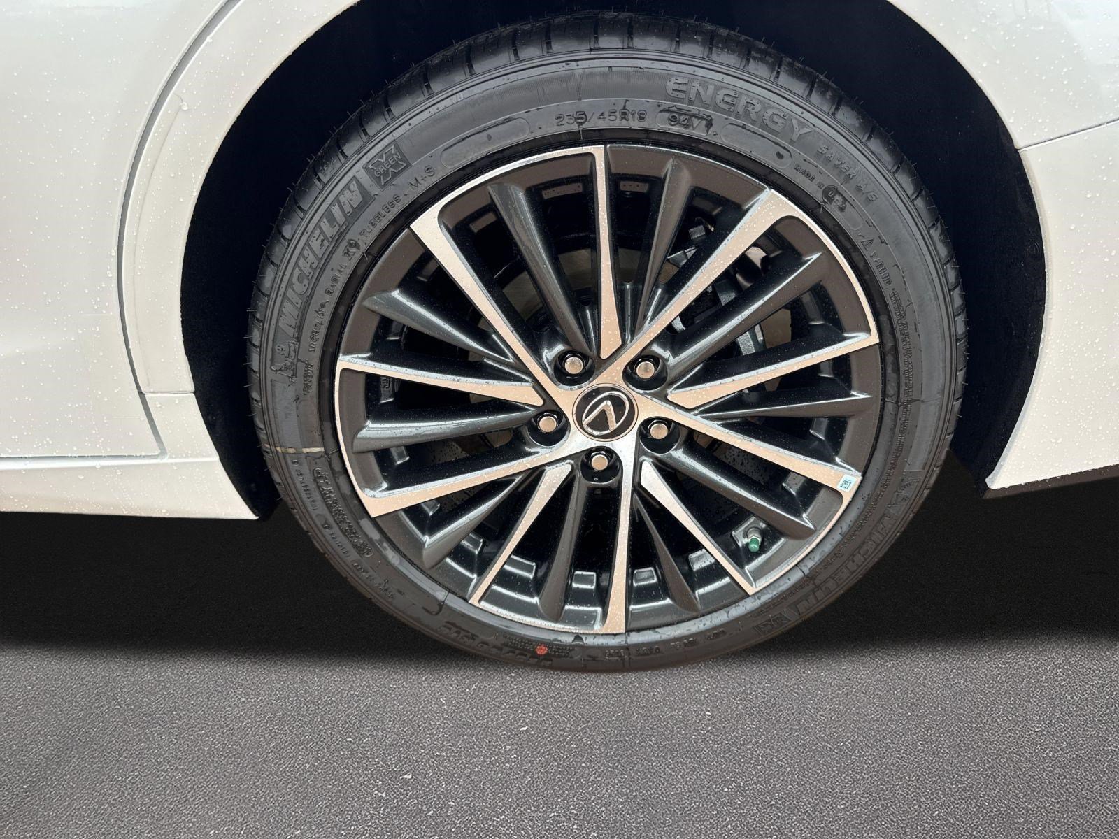 New 2025 Lexus ES 350 w/ Premium Package image 7