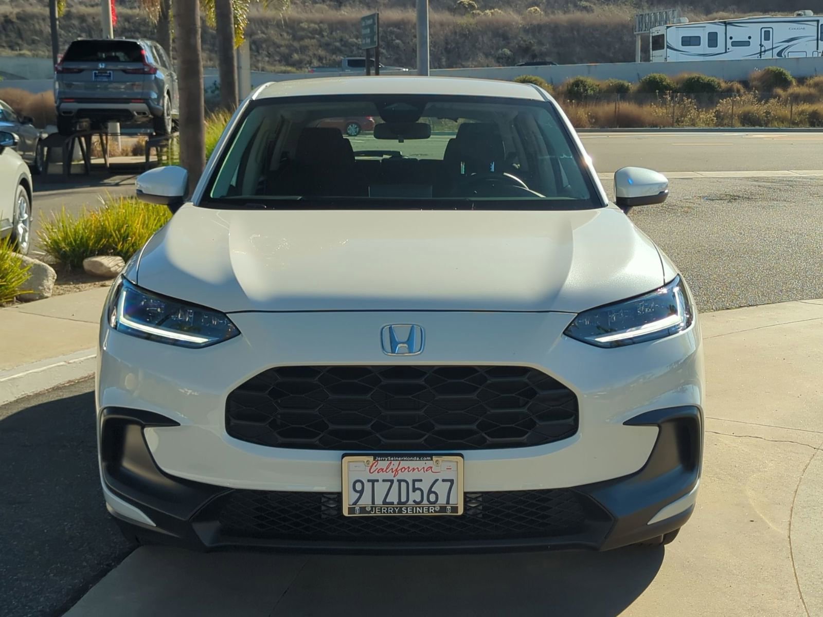 Used 2025 Honda HR-V LX image 8