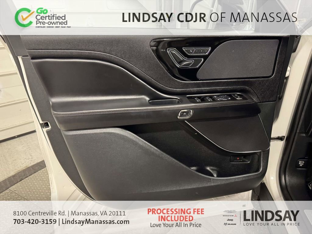 Used 2023 Lincoln Aviator AWD w/ Premium Package image 18