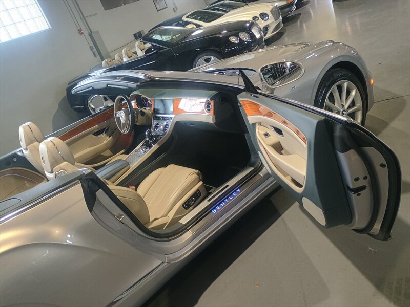 Used 2020 Bentley Continental GT AWD/4WD image 32