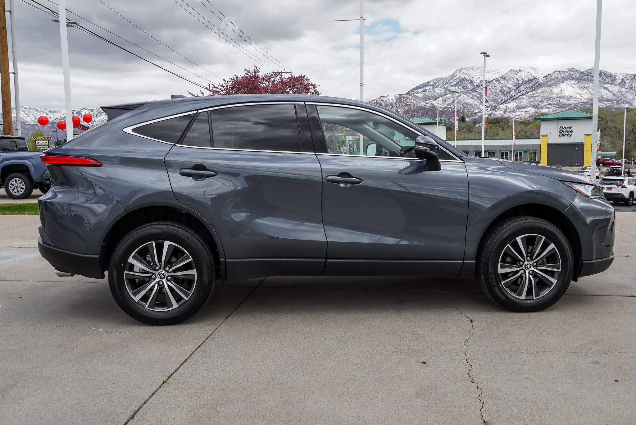 Certified 2024 Toyota Venza LE image 9