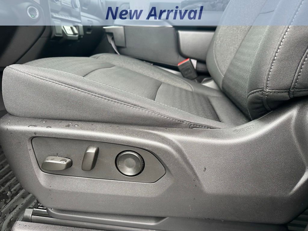 Used 2024 Chevrolet Silverado 1500 Custom image 10