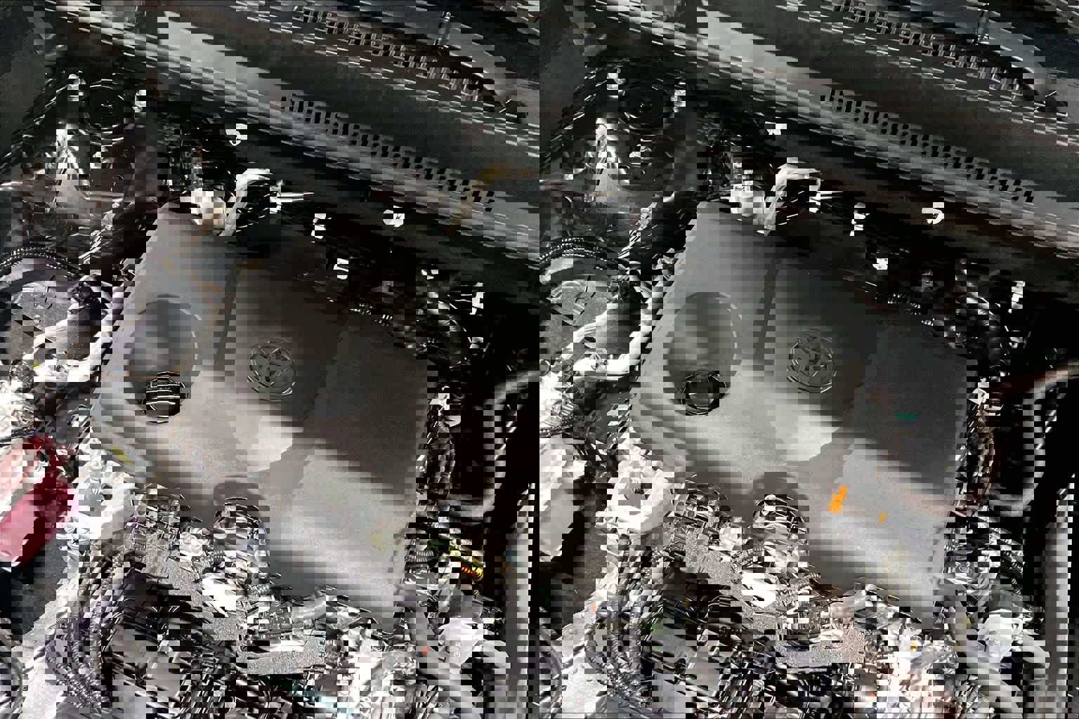 Used 2025 Toyota RAV4 XLE AWD/4WD image 33