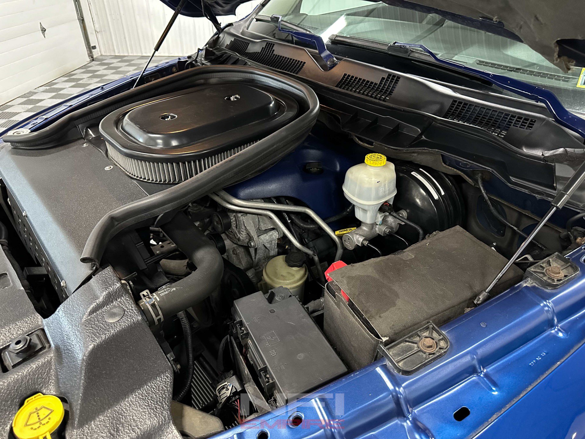 Used 2011 RAM 1500 R/T w/ Remote Start & Security Group RWD image 36