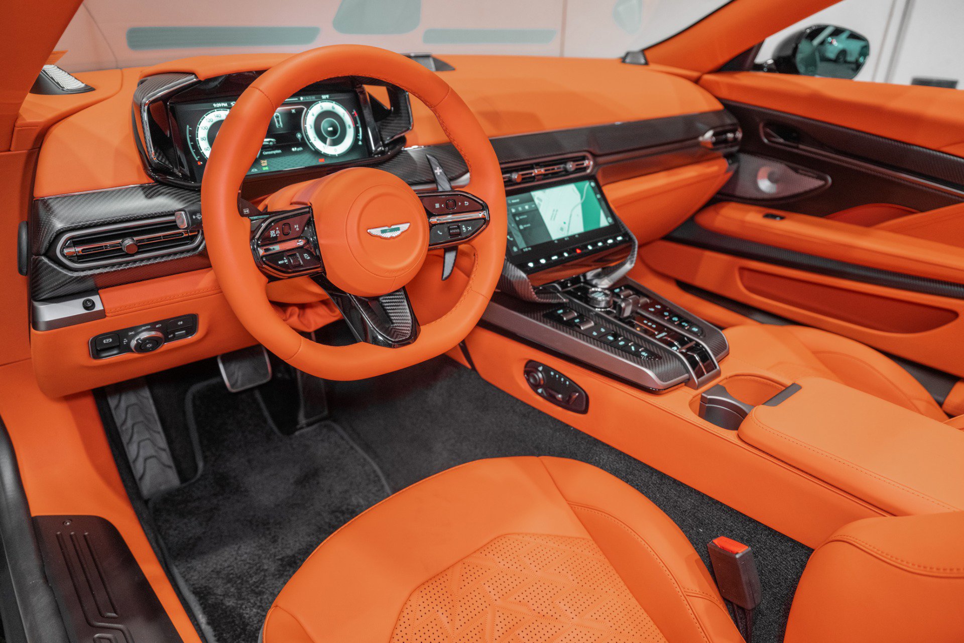 New 2026 Aston Martin Vanquish Convertible image 3