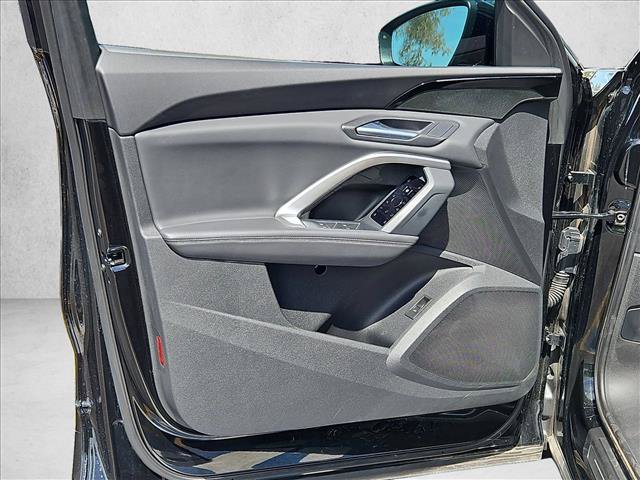 Certified 2025 Audi Q5 Premium w/ Convenience Package AWD/4WD image 10