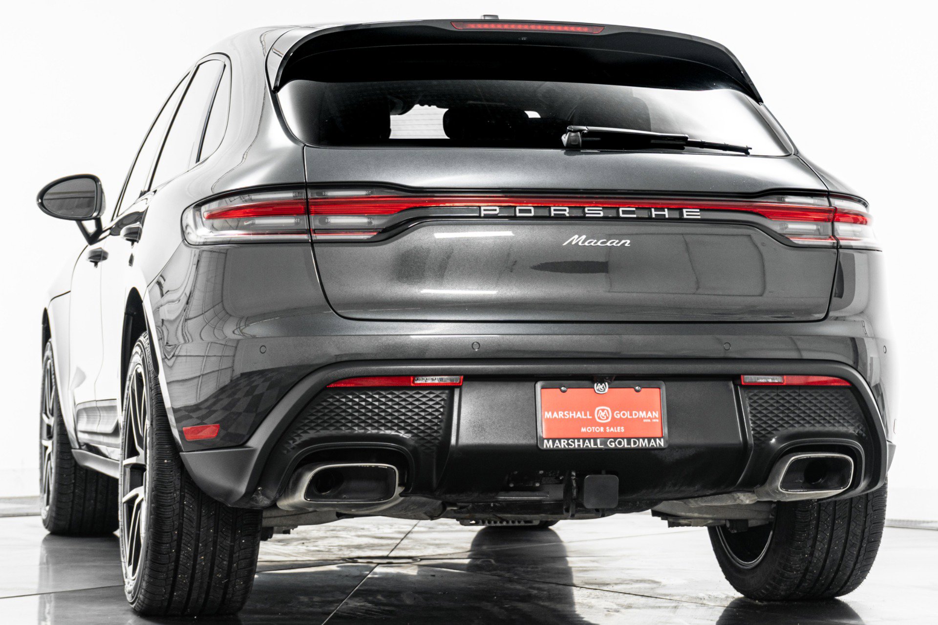 Used 2023 Porsche Macan image 7