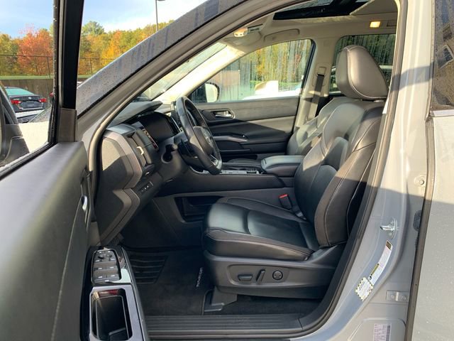 Used 2023 Nissan Pathfinder SL w/ SL Premium Package image 34