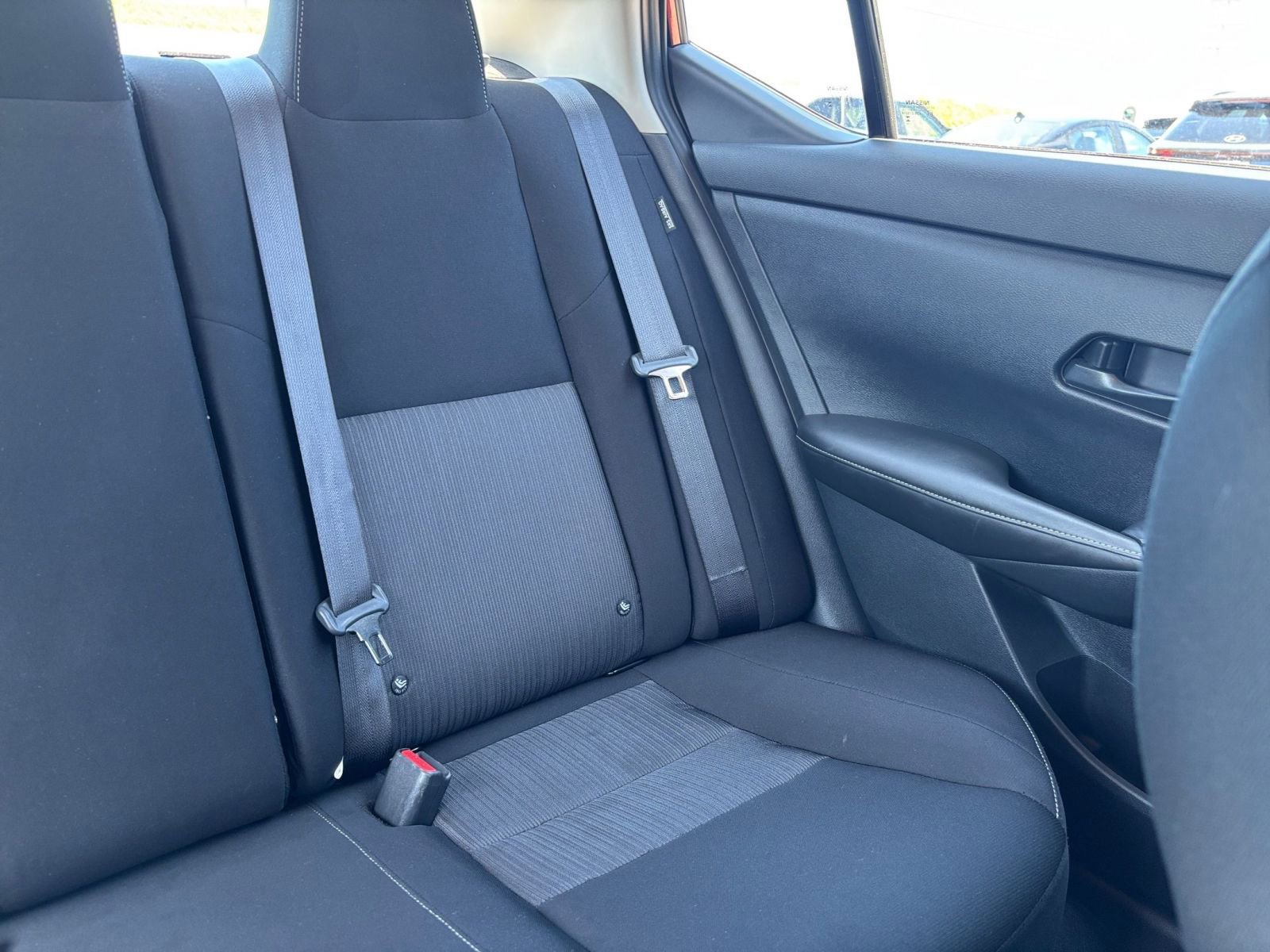 Used 2025 Nissan Sentra SV FWD image 35