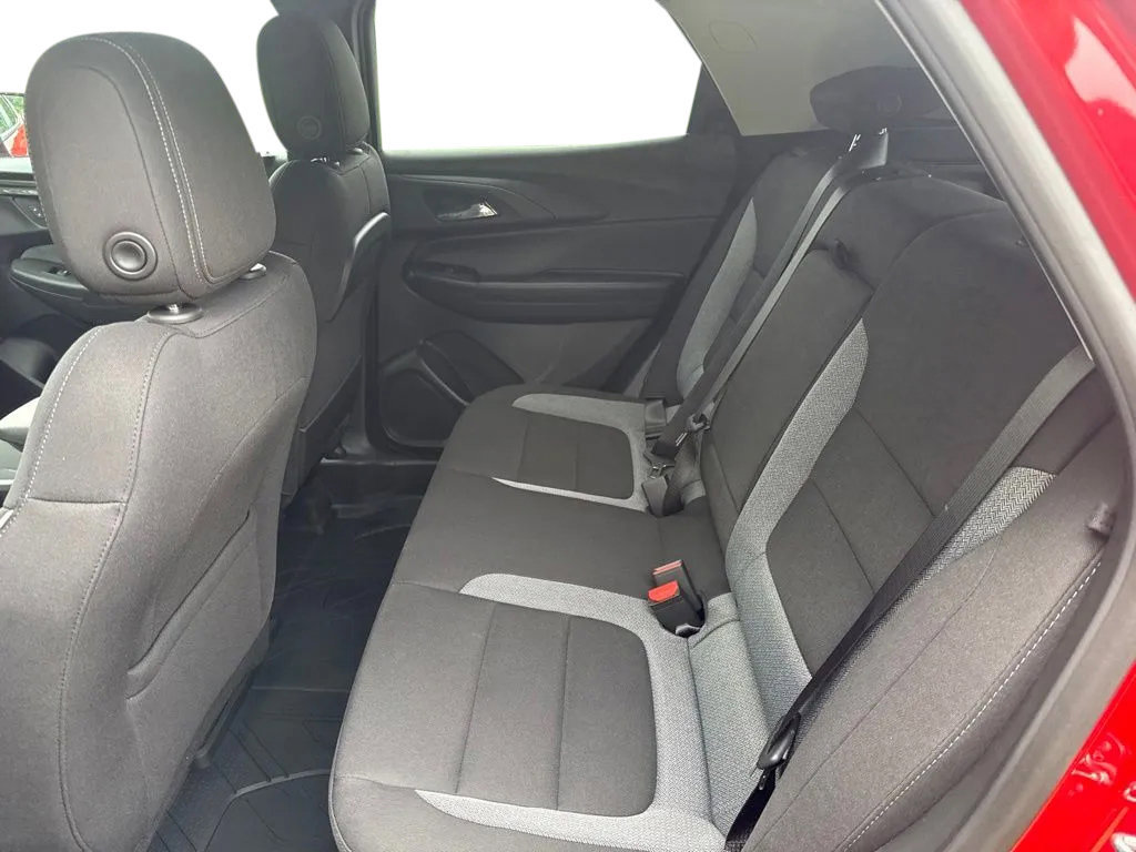 New 2026 Chevrolet TrailBlazer LT w/ Convenience Package FWD image 28