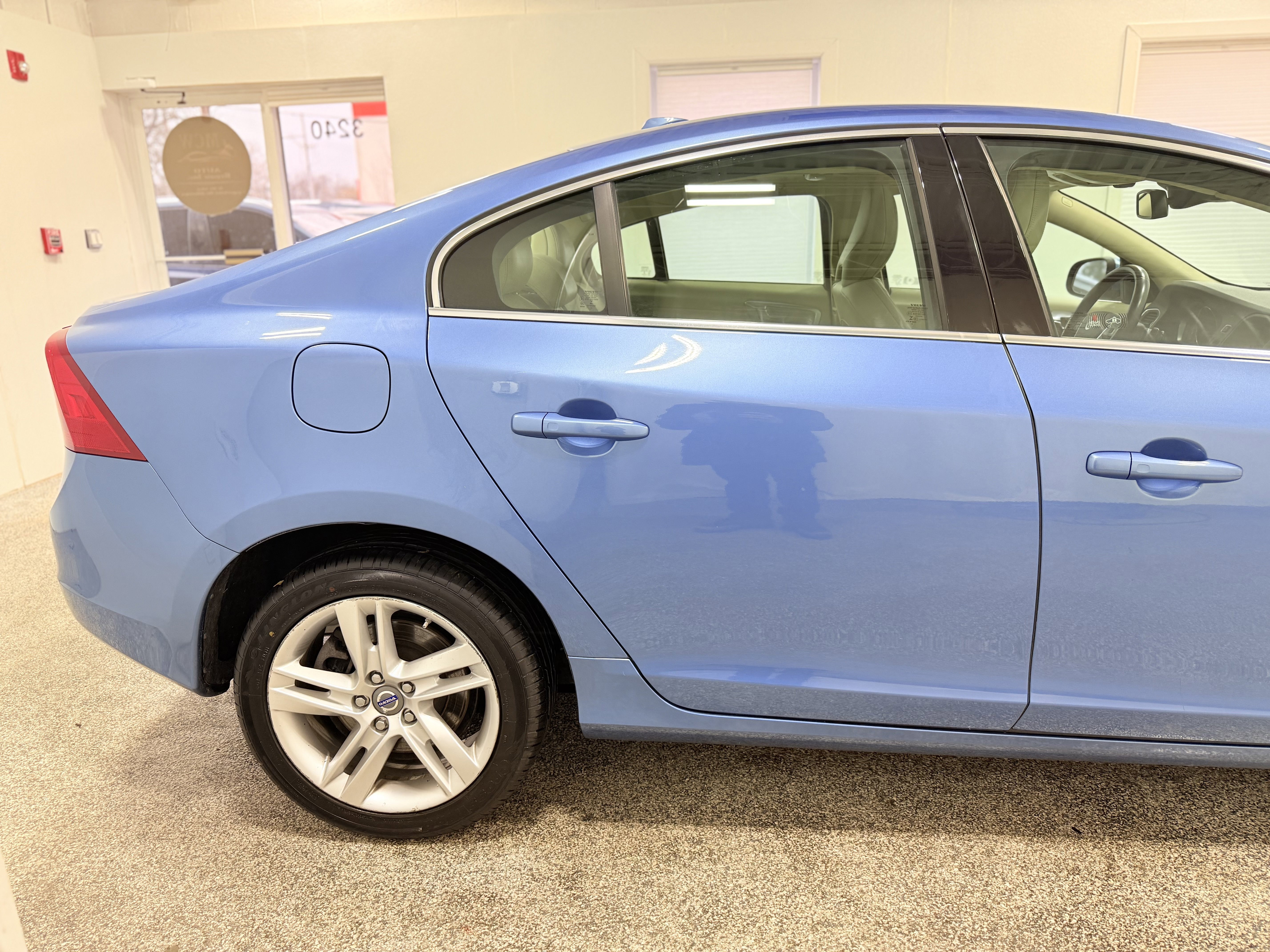 Used 2014 Volvo S60 T5 image 9