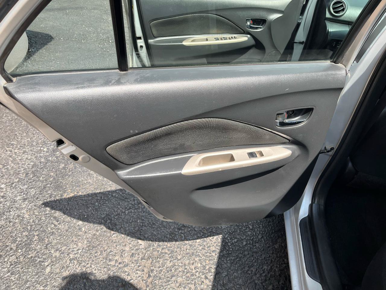 Used 2009 Toyota Yaris Sedan FWD image 21