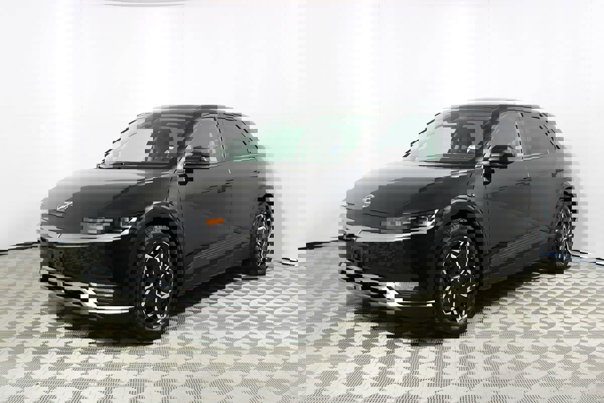 Used 2024 Hyundai Ioniq 5 SE image 19