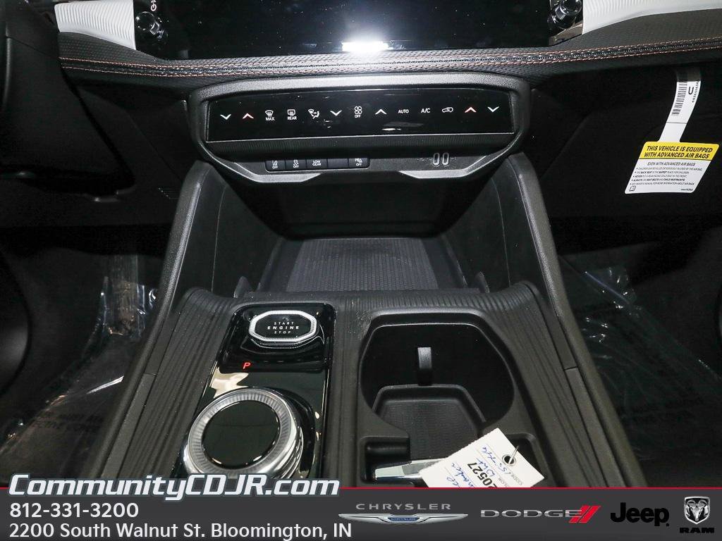 New 2026 Jeep Cherokee Limited image 17