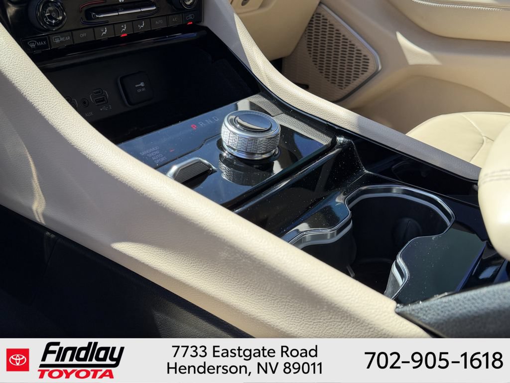 Used 2021 Jeep Grand Cherokee L Limited AWD/4WD image 31