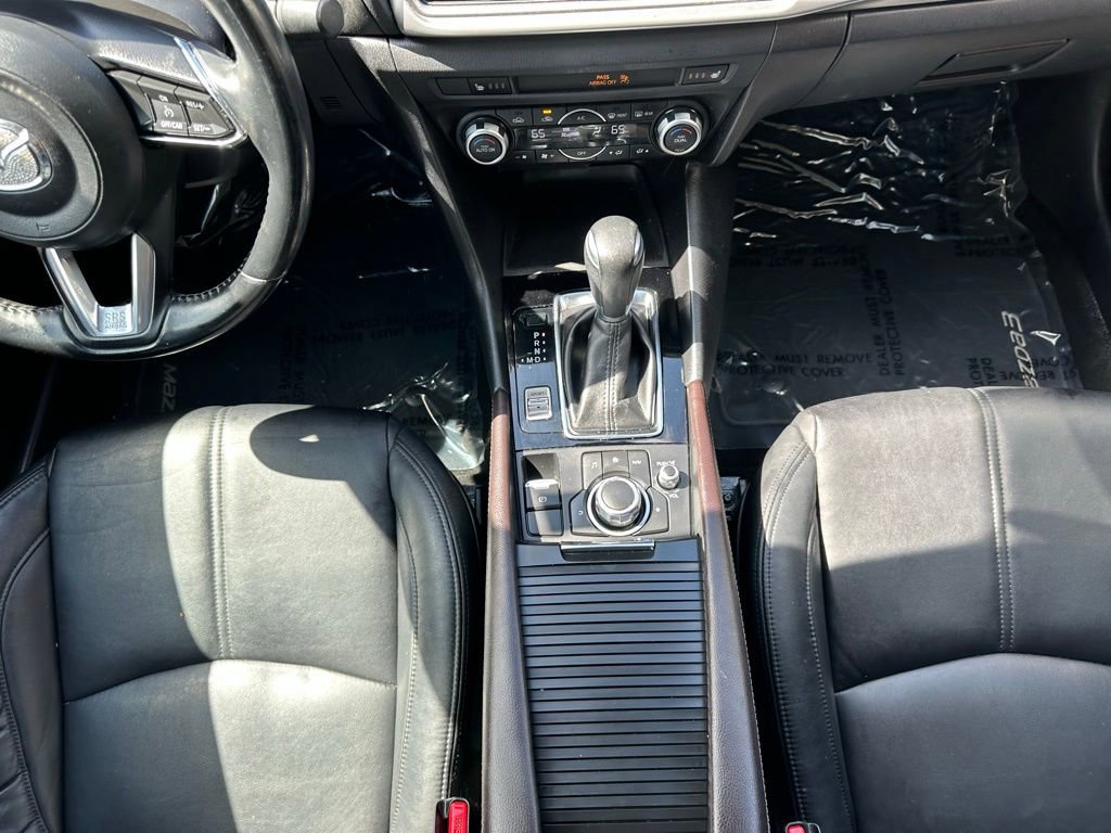 Used 2017 MAZDA MAZDA3 Touring image 27