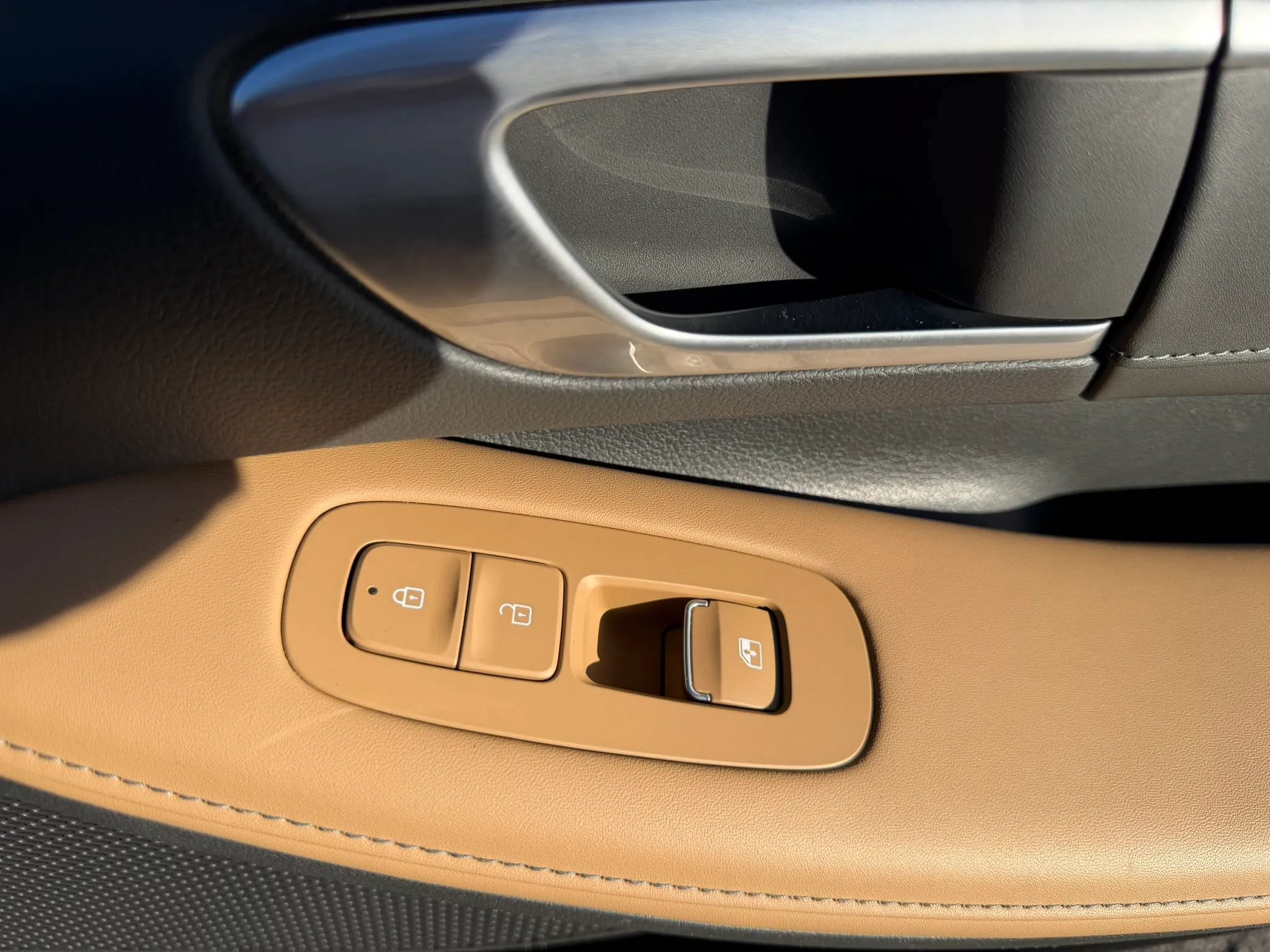 Used 2021 Hyundai Sonata Limited w/ Winter Weather Package FWD image 27