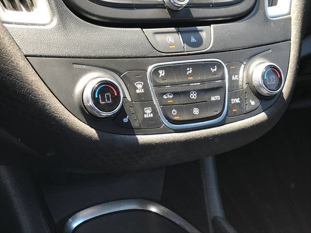Certified 2023 Chevrolet Malibu LT FWD image 12