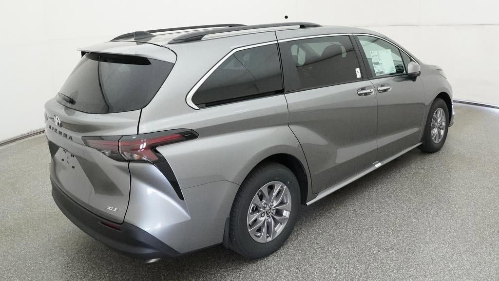 New 2026 Toyota Sienna XLE FWD image 9