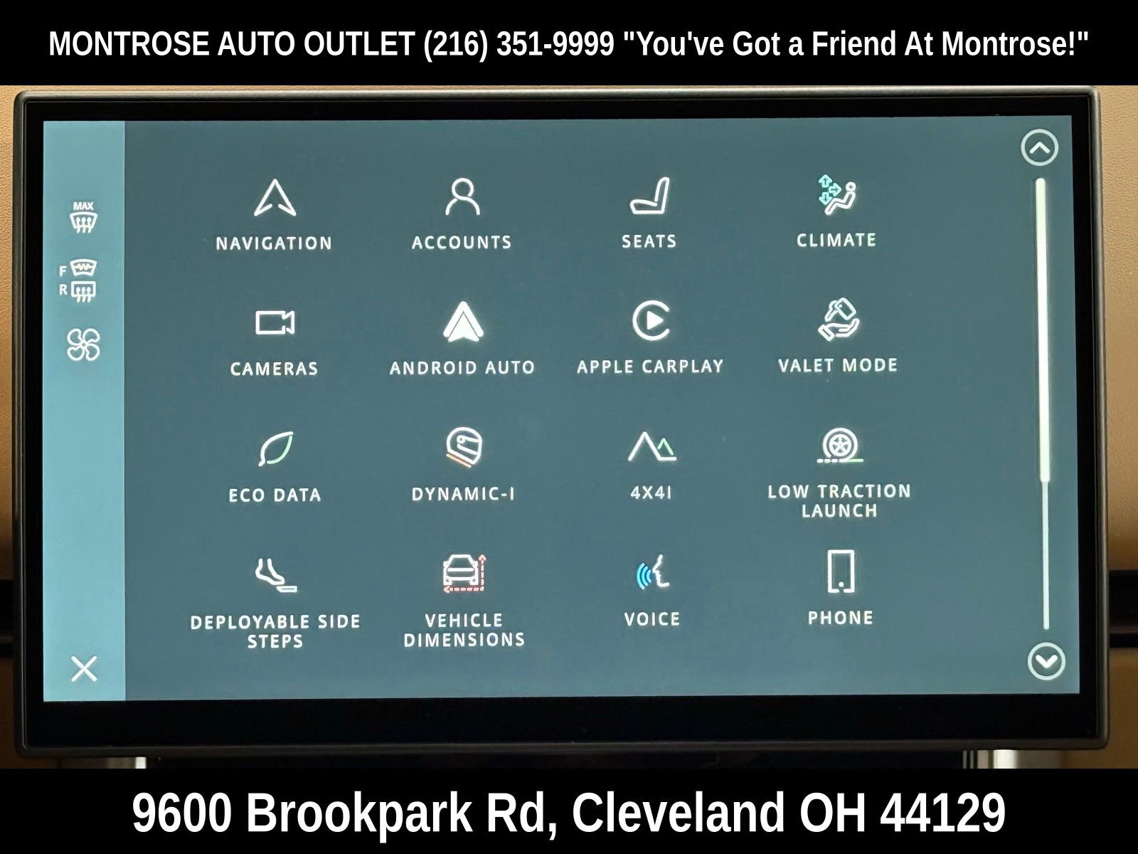 New 2026 Land Rover Range Rover Long Wheelbase SE image 25