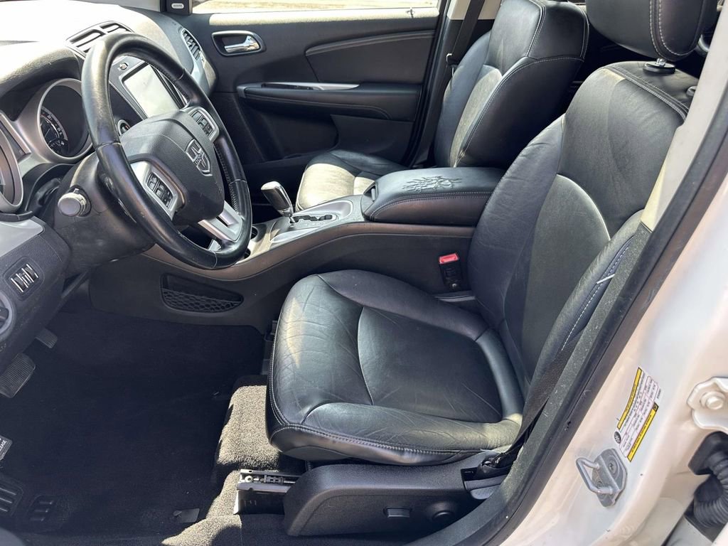 Used 2011 Dodge Journey Lux image 20