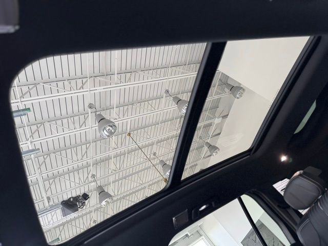 New 2026 Cadillac Vistiq Luxury image 8