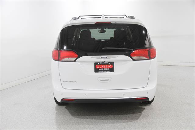 Used 2020 Chrysler Pacifica Touring-L Plus FWD image 23