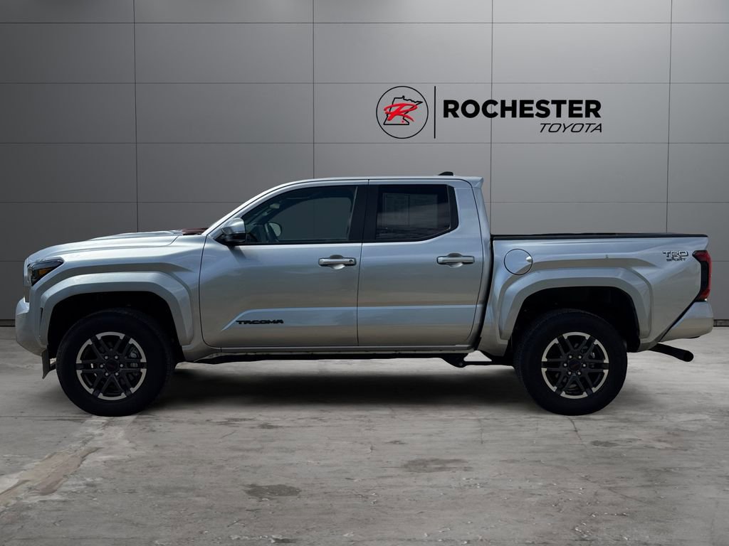 Used 2024 Toyota Tacoma TRD Sport w/ TRD Sport Upgrade Package AWD/4WD image 2