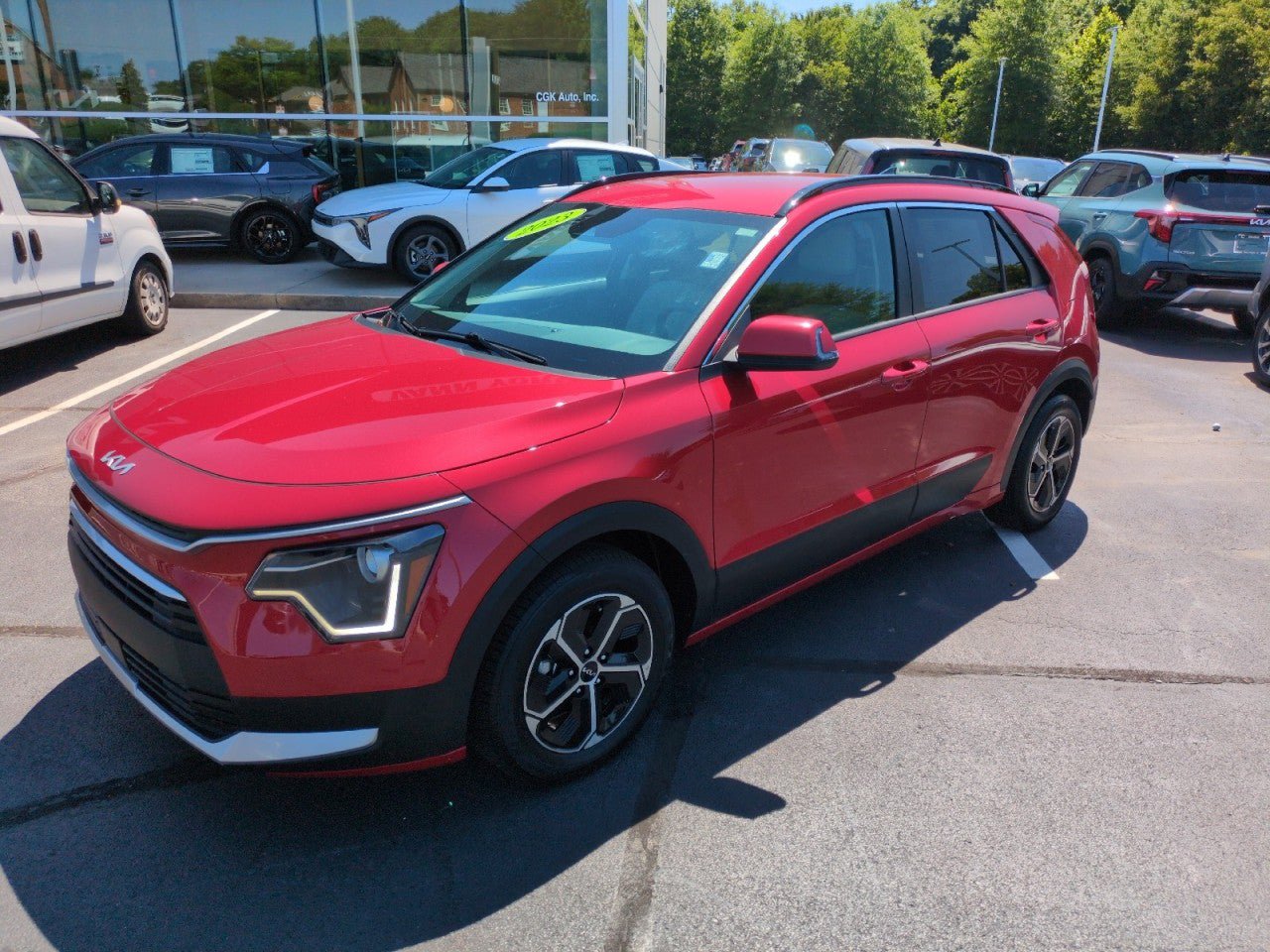 Used 2023 Kia Niro EX FWD image 3