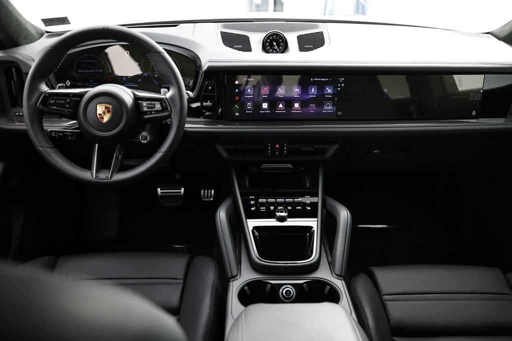 New 2026 Porsche Cayenne GTS AWD/4WD image 28