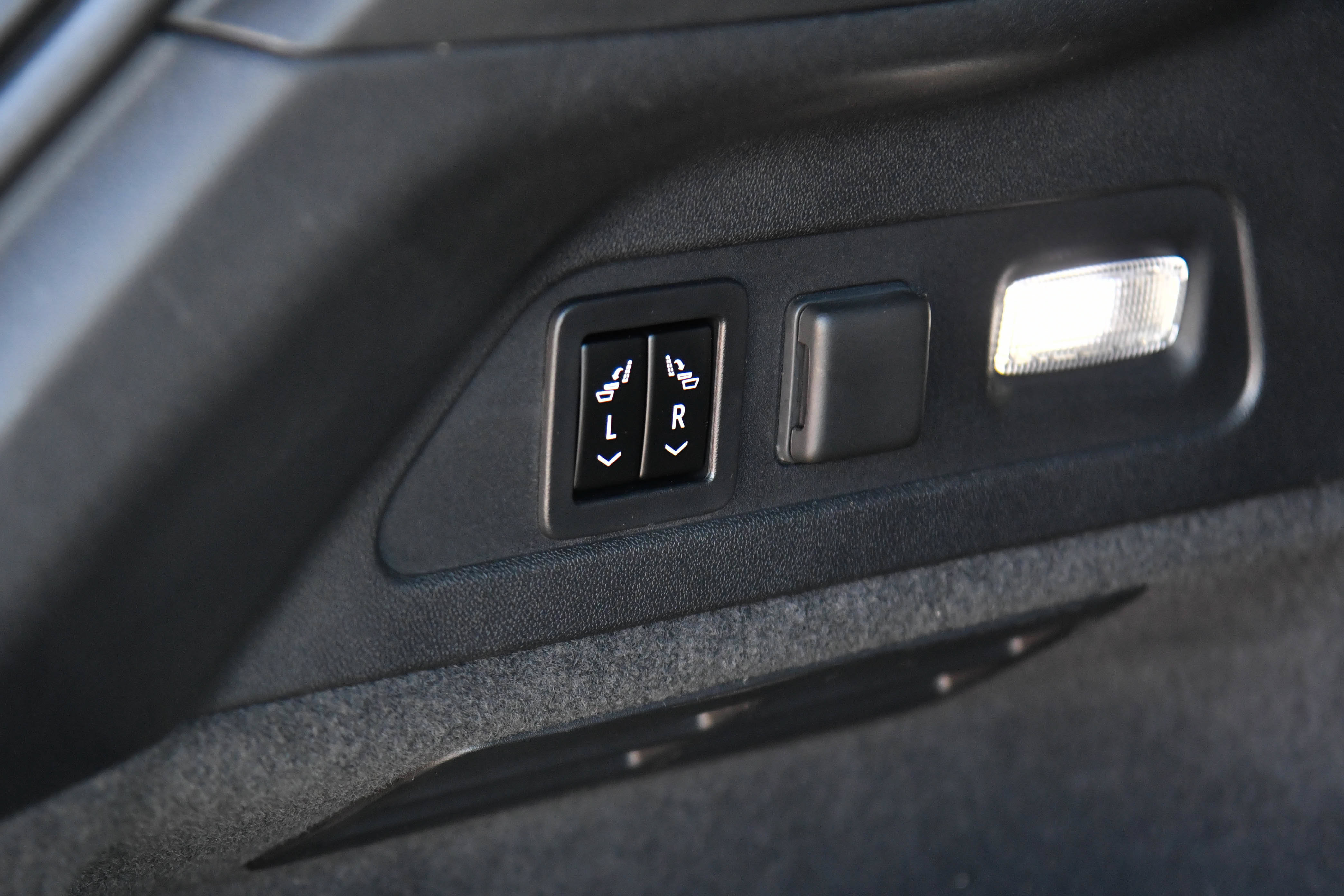 Used 2024 Acura ZDX Type S AWD/4WD image 53