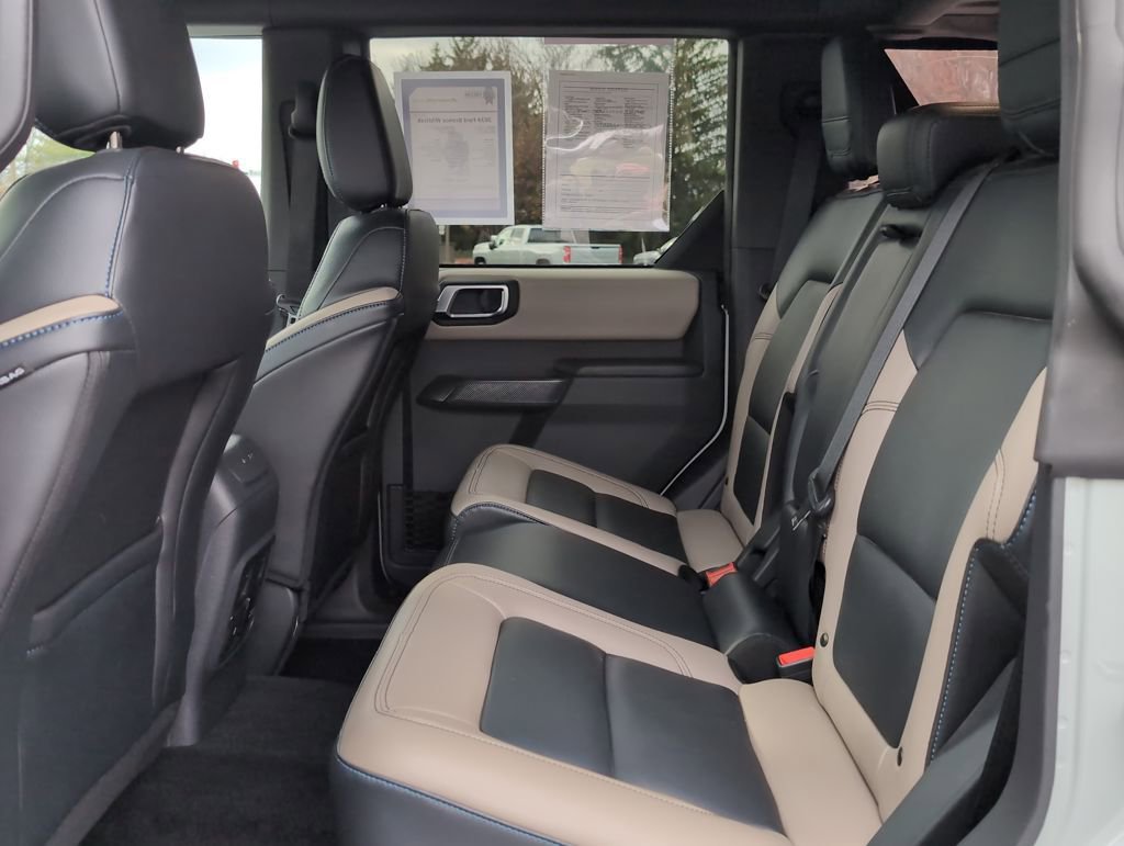 Used 2024 Ford Bronco Wildtrak image 13