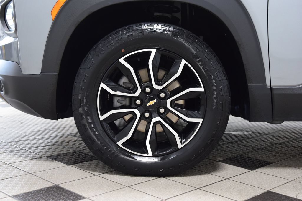 Used 2023 Chevrolet TrailBlazer ACTIV w/ Convenience Package AWD/4WD image 27