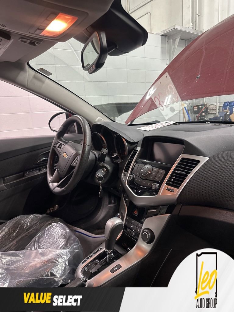 Used 2015 Chevrolet Cruze LT image 7