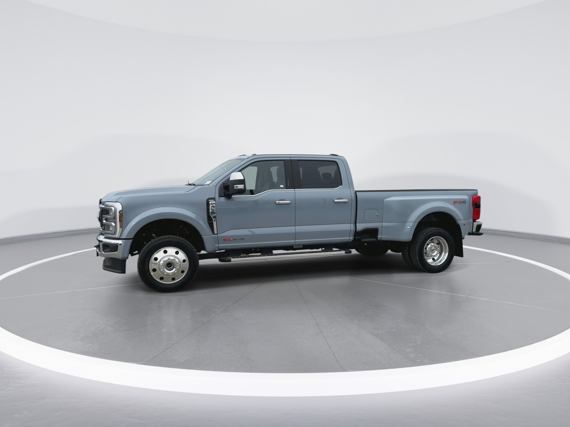 New 2026 Ford F450 Lariat w/ Chrome Package image 4