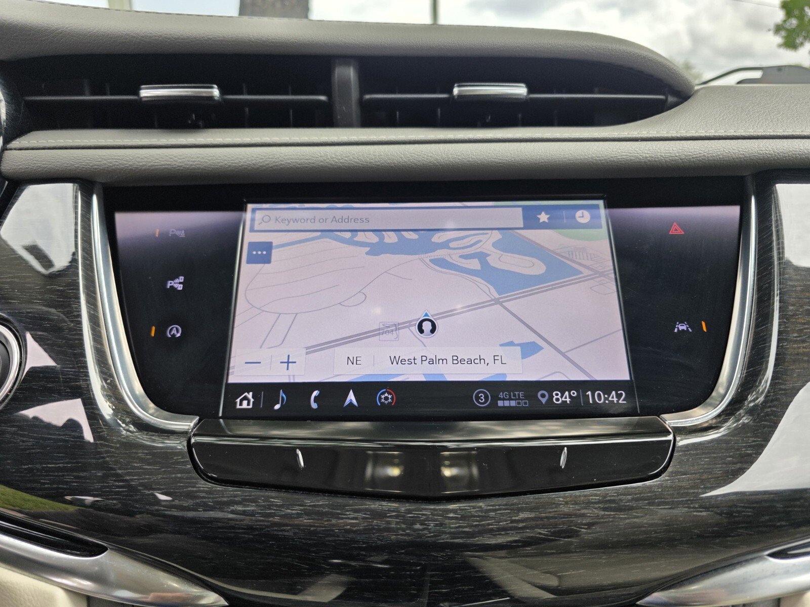 Used 2020 Cadillac XT6 Premium Luxury FWD image 24