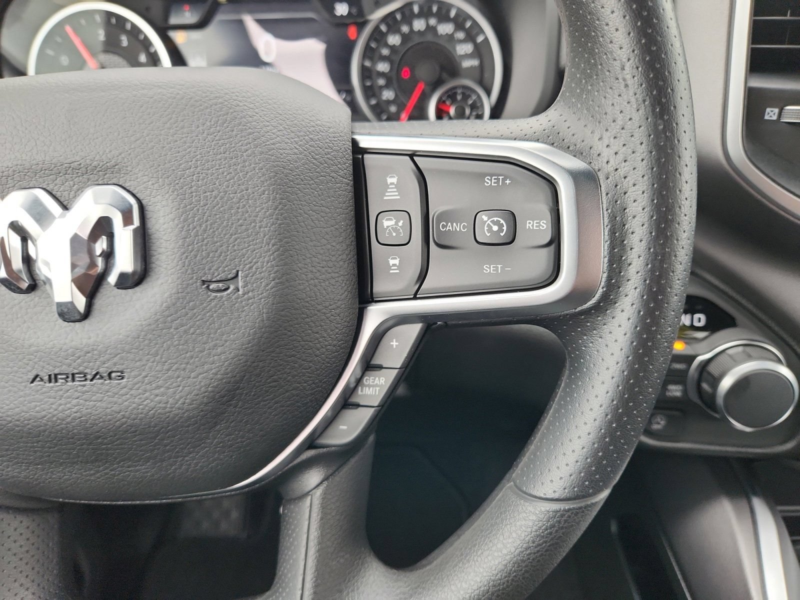 New 2026 RAM 1500 Express AWD/4WD image 16