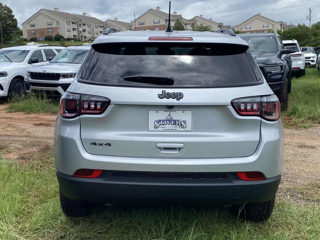 New 2026 Jeep Compass Latitude AWD/4WD image 35