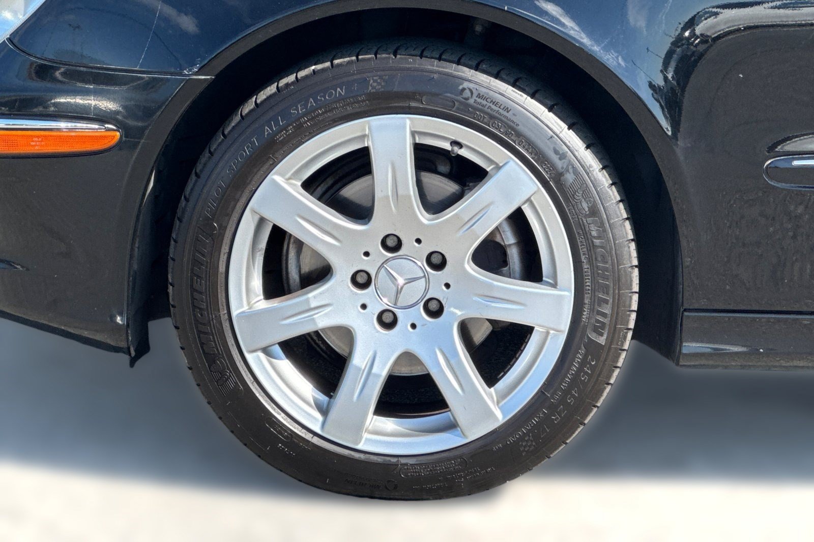 Used 2007 Mercedes-Benz E 350 Sedan image 13