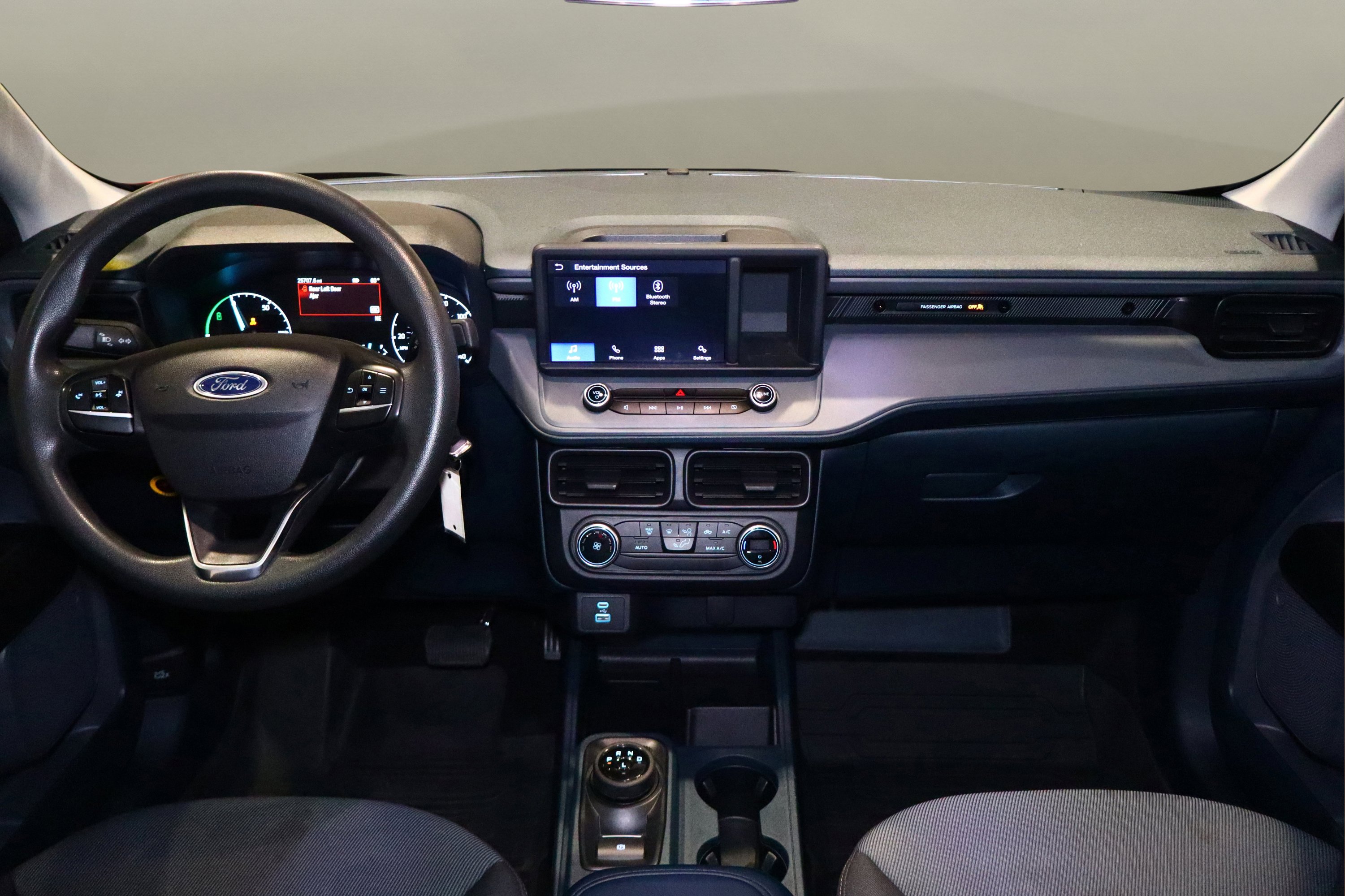 Used 2022 Ford Maverick XL image 16